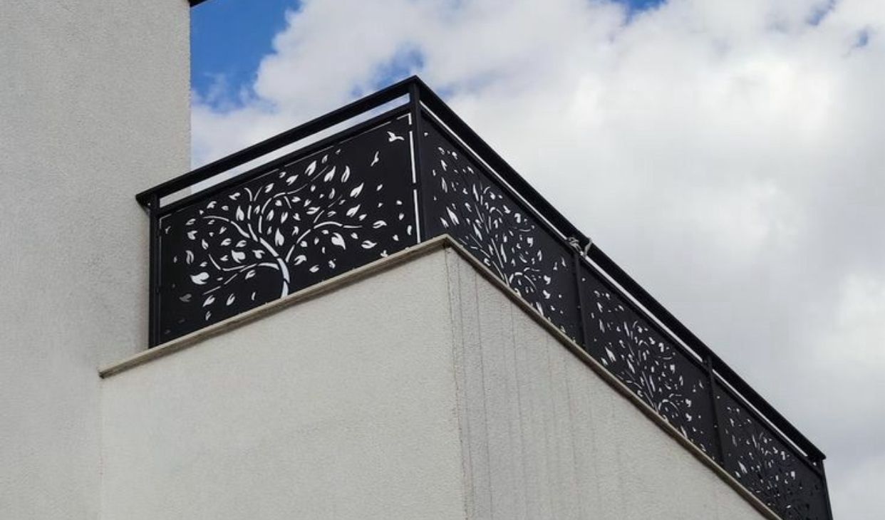 سواتر حديد ليزر